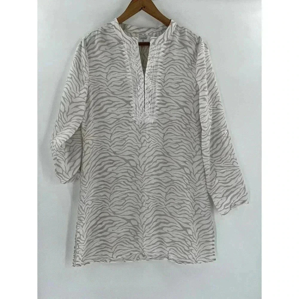 Motto Lightweight Pullover White Brown Zebra Embroidered Tunic Medium SUN UPF50